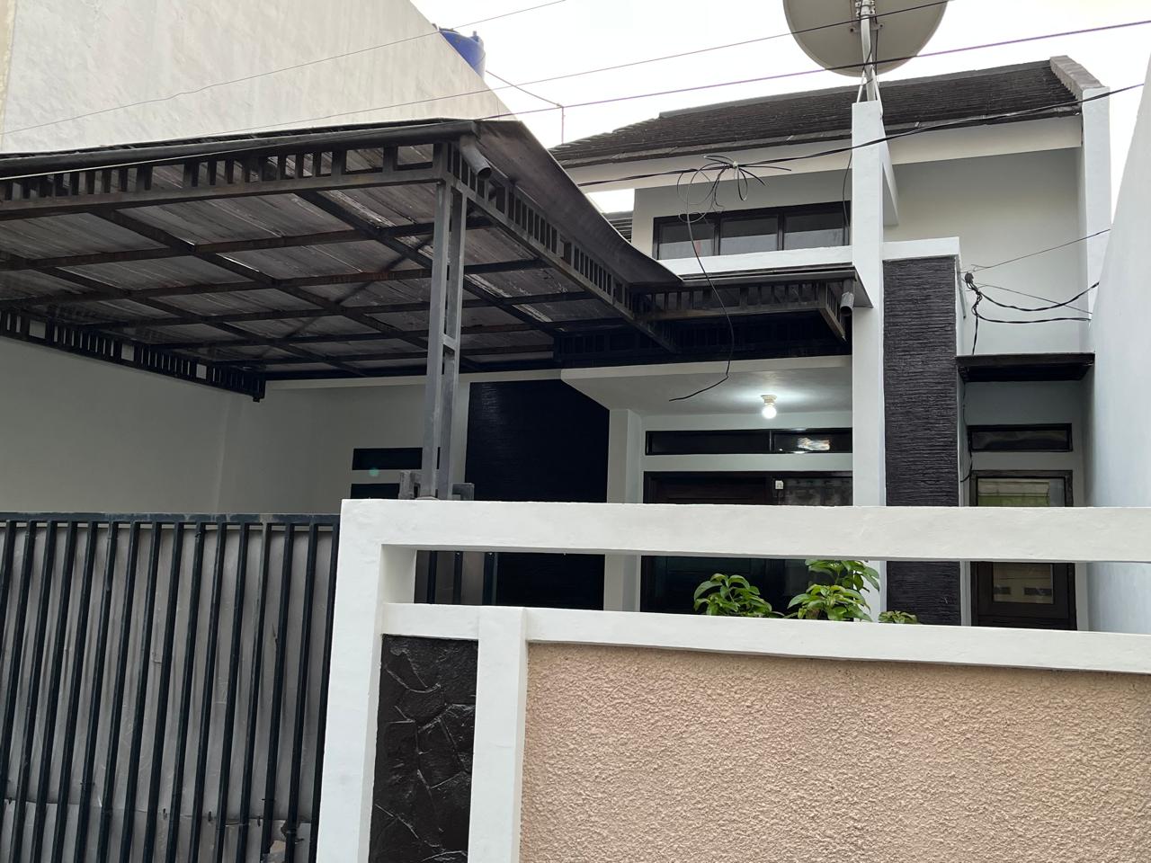 Rumah cantik perbatasan Jagakarsa Jakarta dan dekat Kampus UI