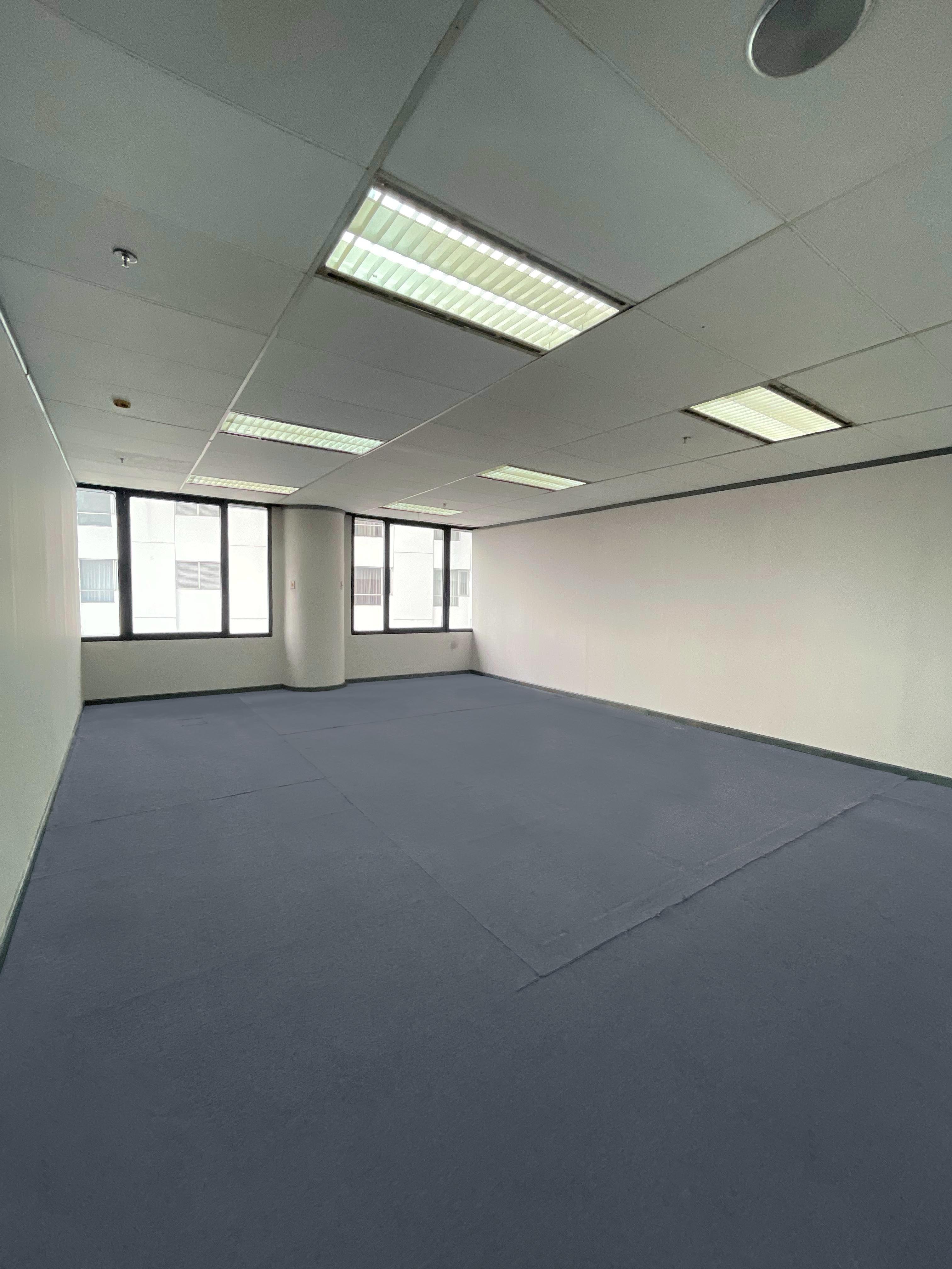 Sewa Ruang Kantor 70m² di Pusat Kota Surabaya Harga Kompetitif