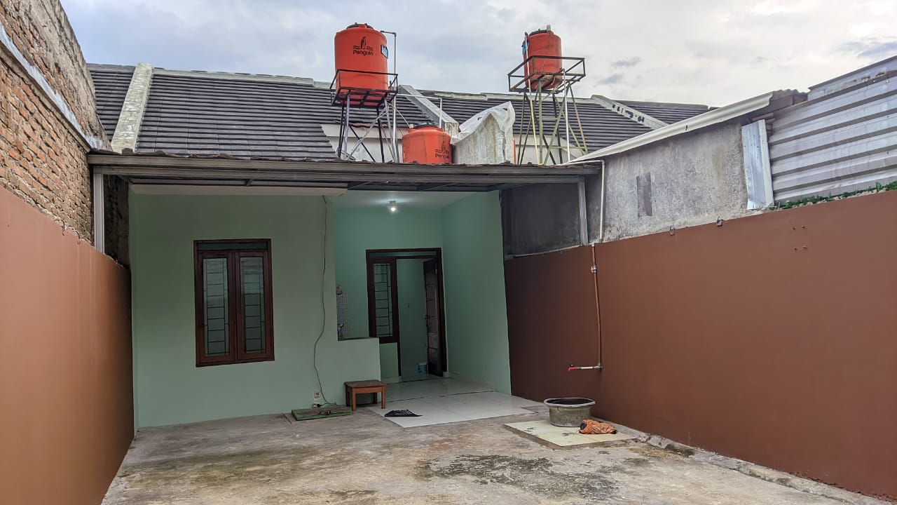 Jual cepat rumah 1 lantai 800 jutaan di Cisaranten Kulon Arcaman