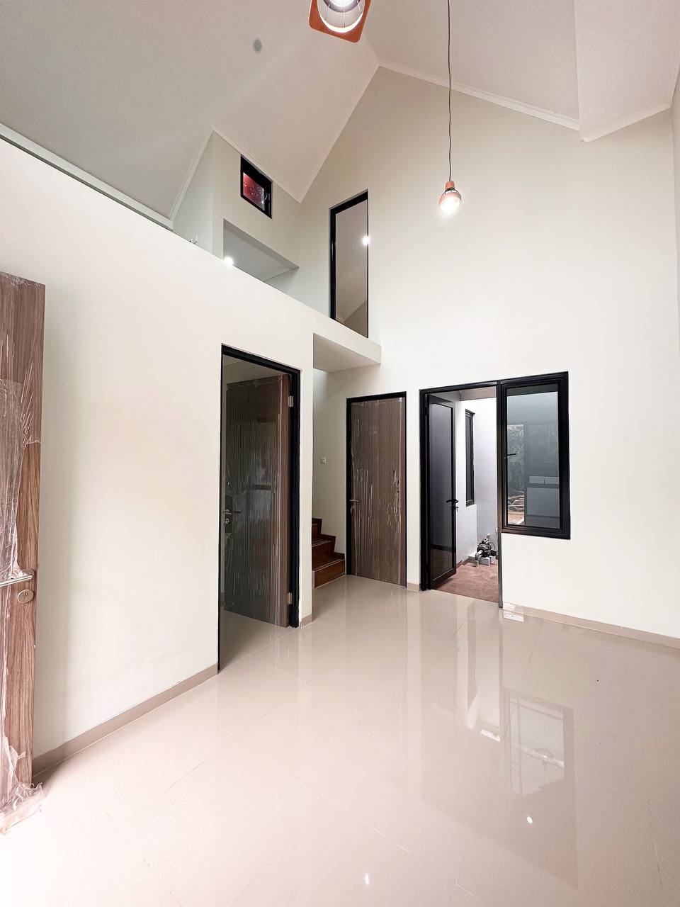 Rumah mezzanine siap huni di Jatiasih Bekasi