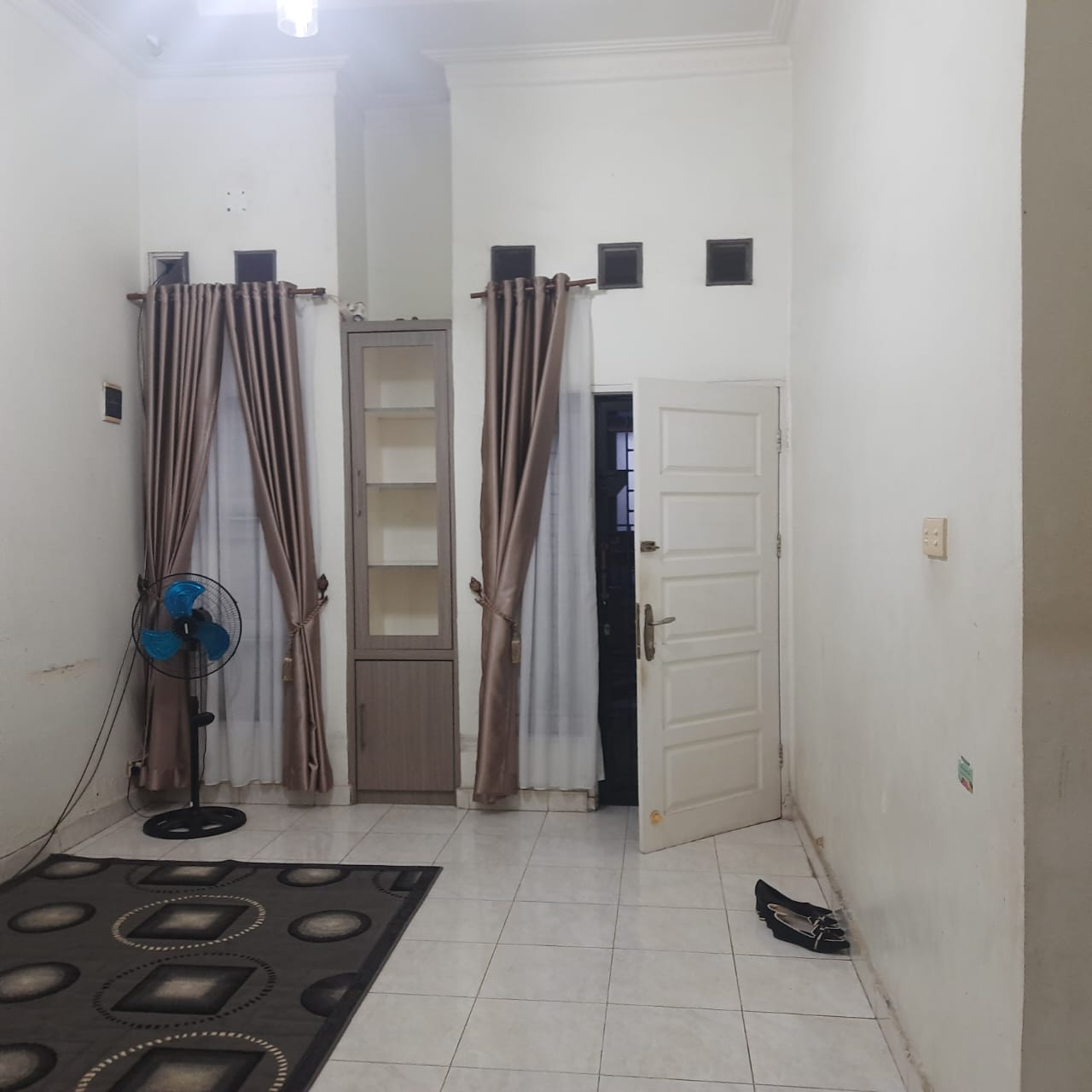 Rumah hunian terawat di Medan Johor