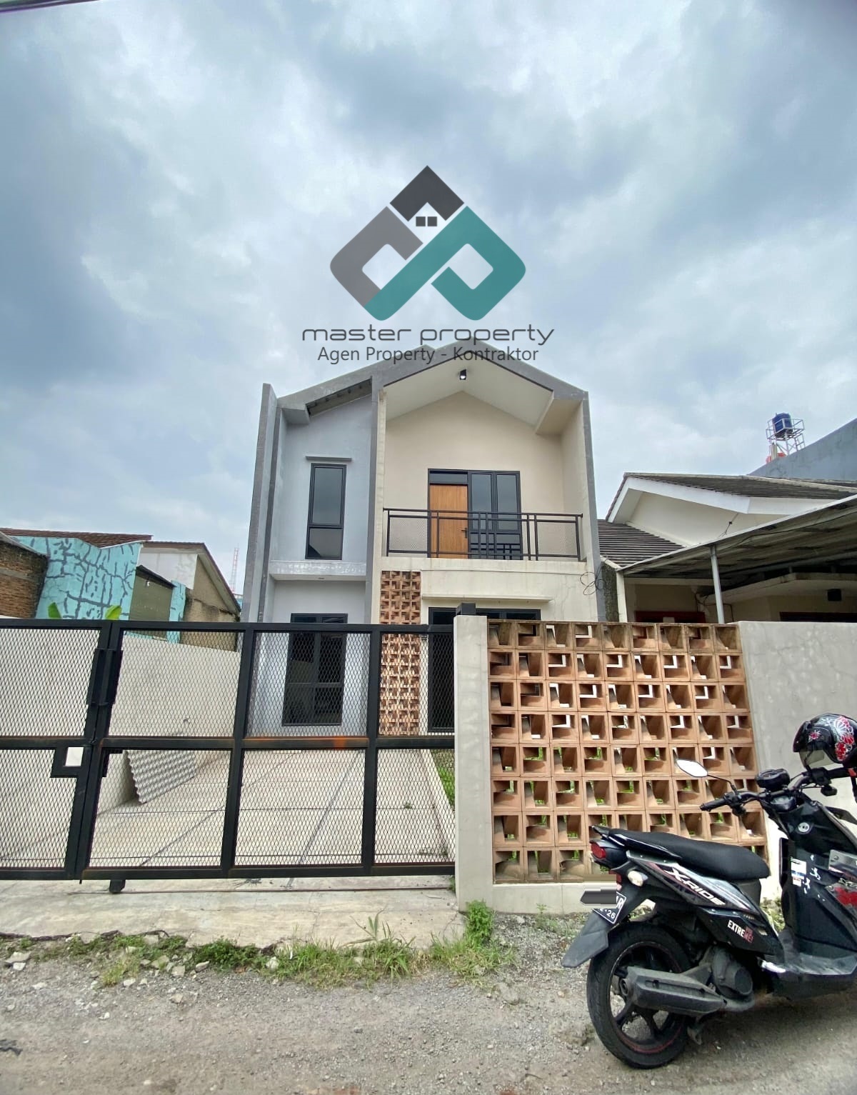 Jual rumah termurah 2 lantai di Cisaranten Kulon Arcamanik
