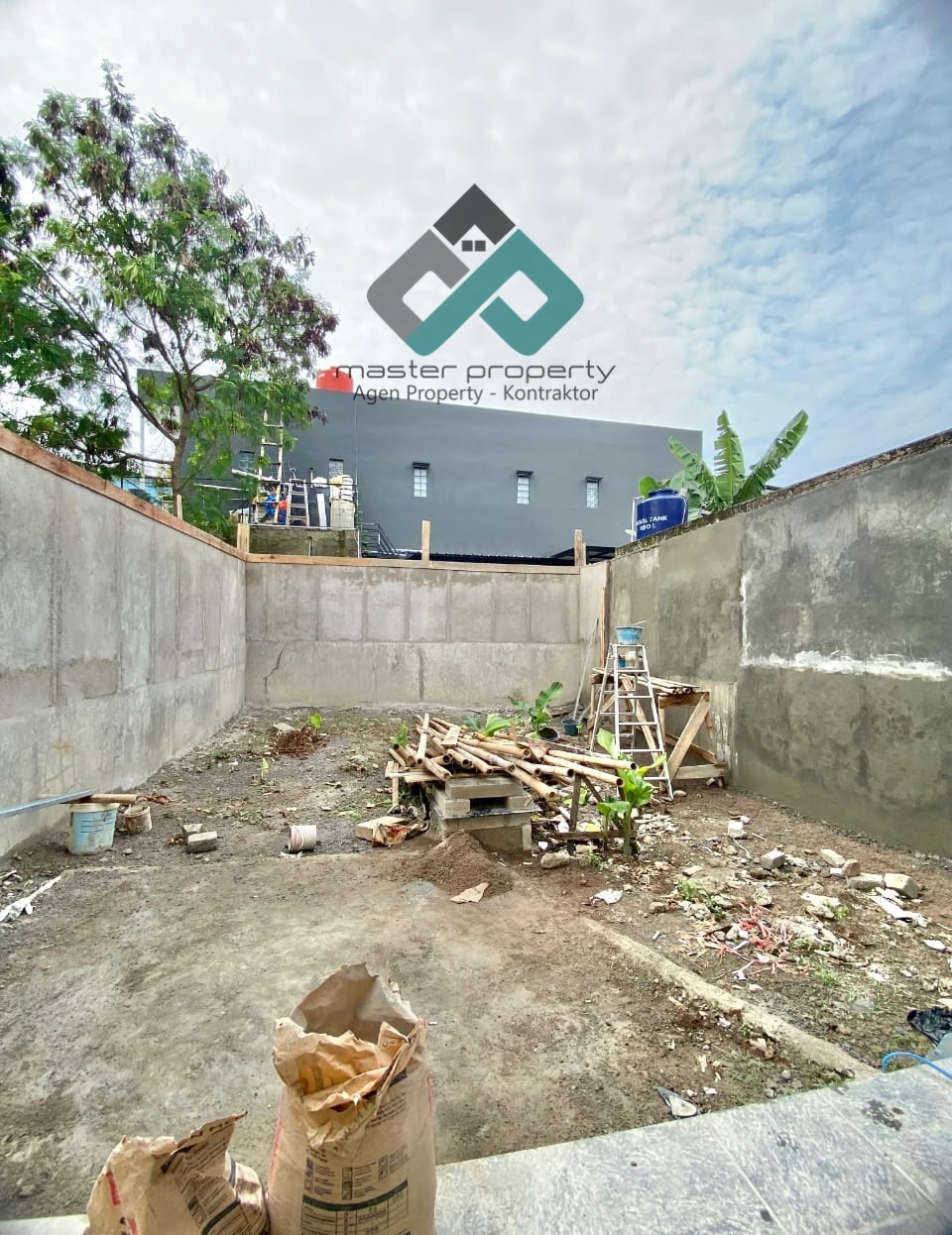 Jual rumah termurah 2 lantai di Cisaranten Kulon Arcamanik