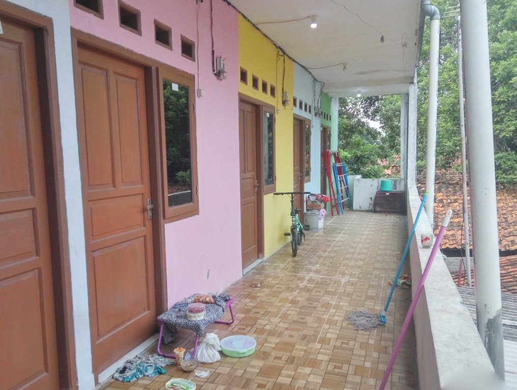 KONTRAKAN 10 PINTU DI JATI ASIH