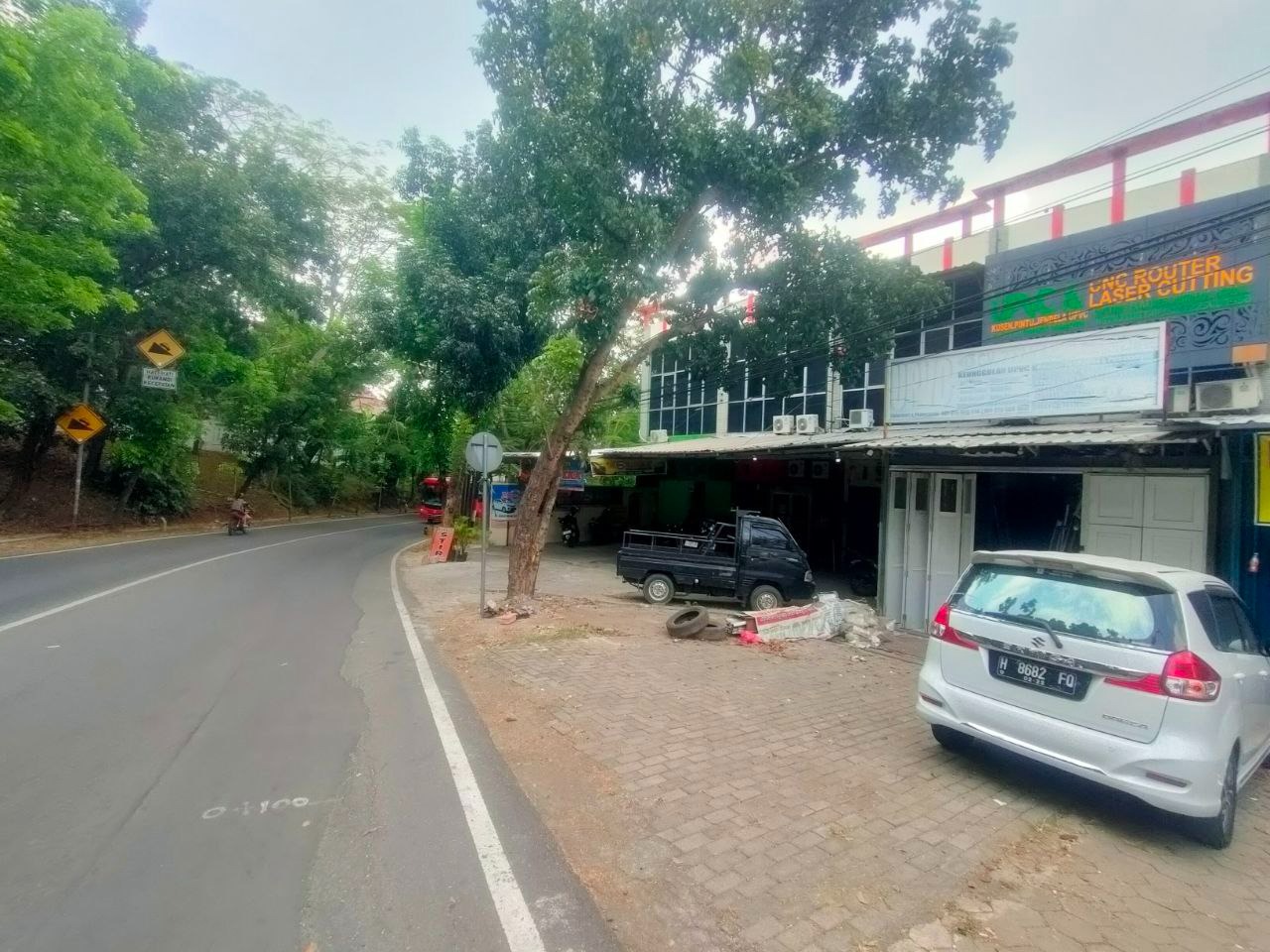 Tanah Nempel Jalan Raya Manyaran Jual Cepat Dekat Swalayan Ramai