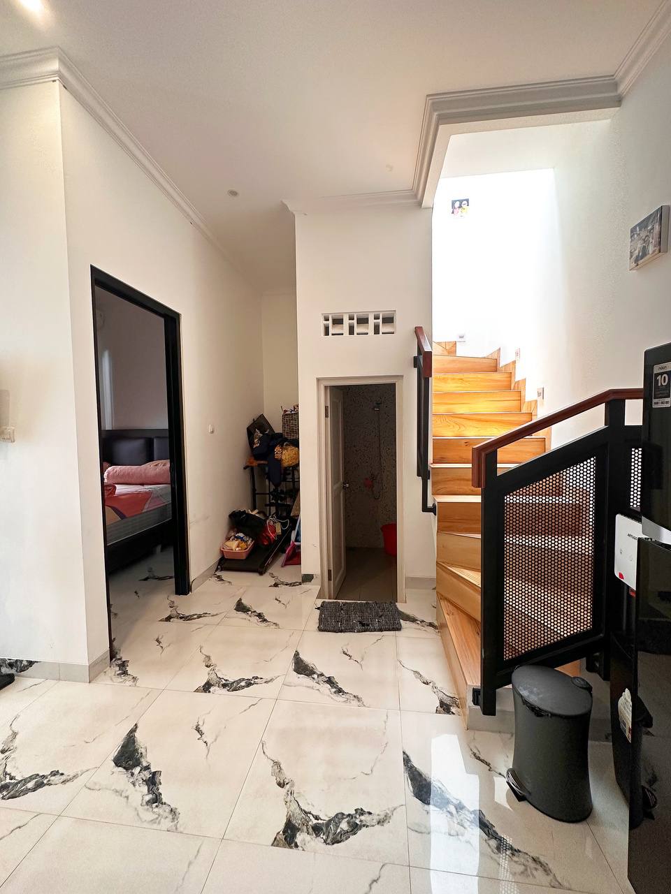 Rumah seken dalam Cluster di Cilangkap Cipayung Jakarta Timur