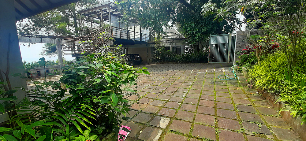 Villa Modern View Kota Bandung di Kawasan Dago