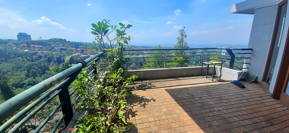 Villa Modern View Kota Bandung di Kawasan Dago