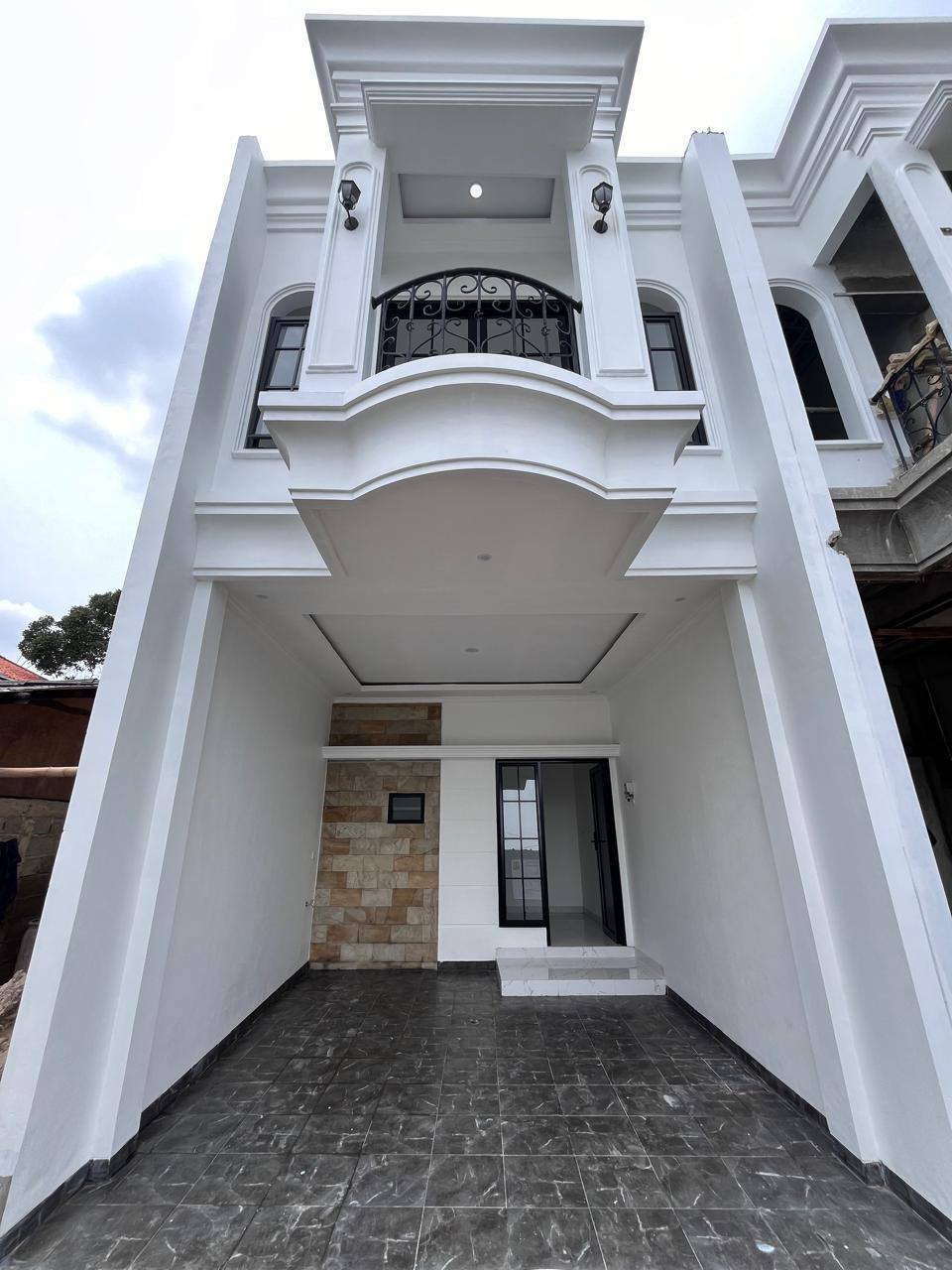 Dijual Rumah Cluster Mewah Desain Klasik Modern di Jagakarsa