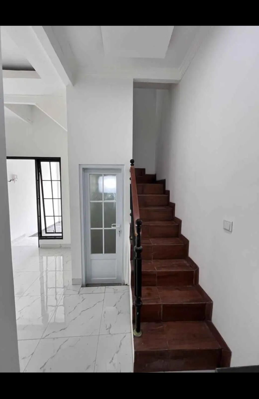 Dijual Rumah Cluster Mewah Desain Klasik Modern di Jagakarsa