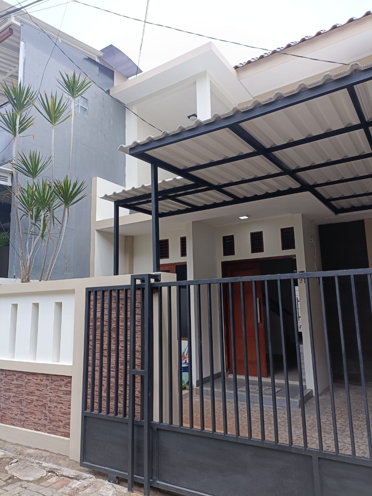 Dijual Rumah 2Lt strategis di wilayah Jagakarsa, Jaksel.