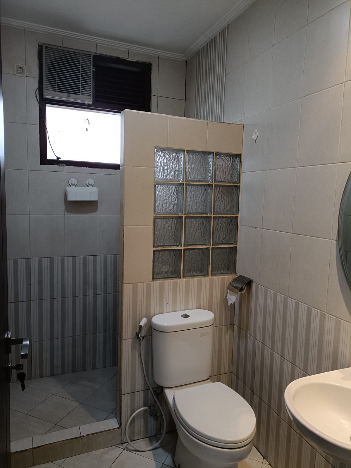 Dijual Rumah 2Lt strategis di wilayah Jagakarsa, Jaksel.