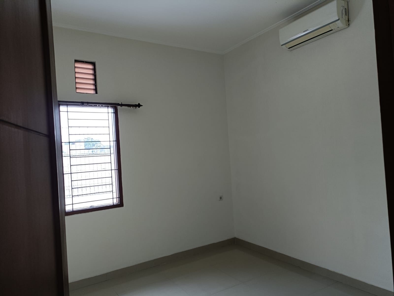 Dijual Rumah 2Lt strategis di wilayah Jagakarsa, Jaksel.