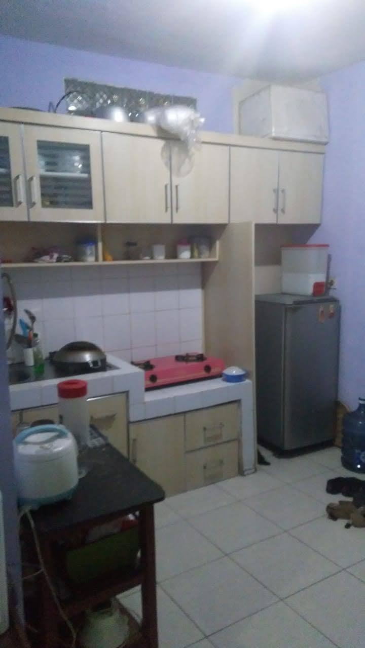 Dijual Rumah induk dan unit Rumah kost 2Lt strategis di Cilandak