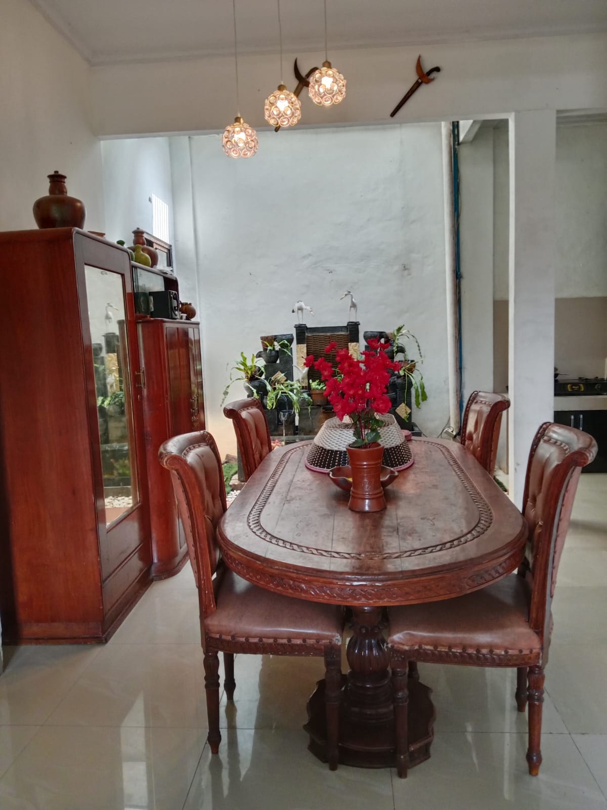 Dijual Rumah Bagus 2Lt strategis di Cinangka sawangan, Depok.