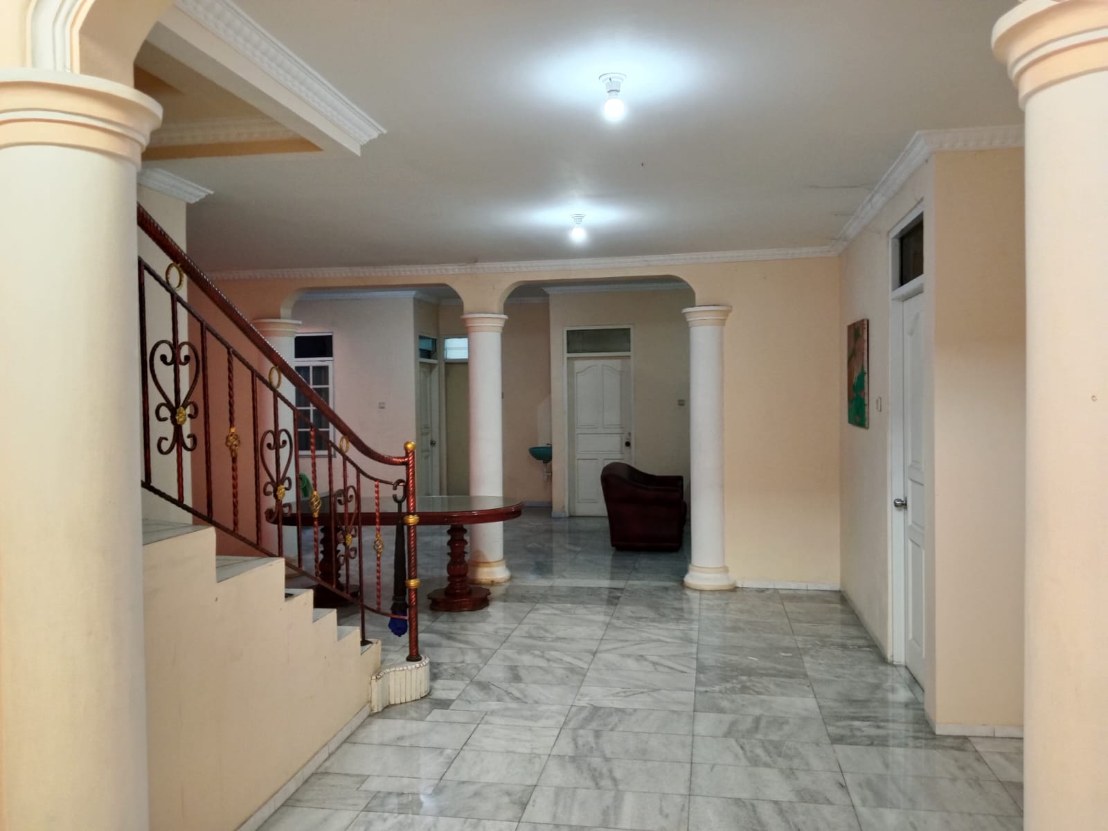 Dijual rumah komplek hook di Cikokol, Kota Tangerang