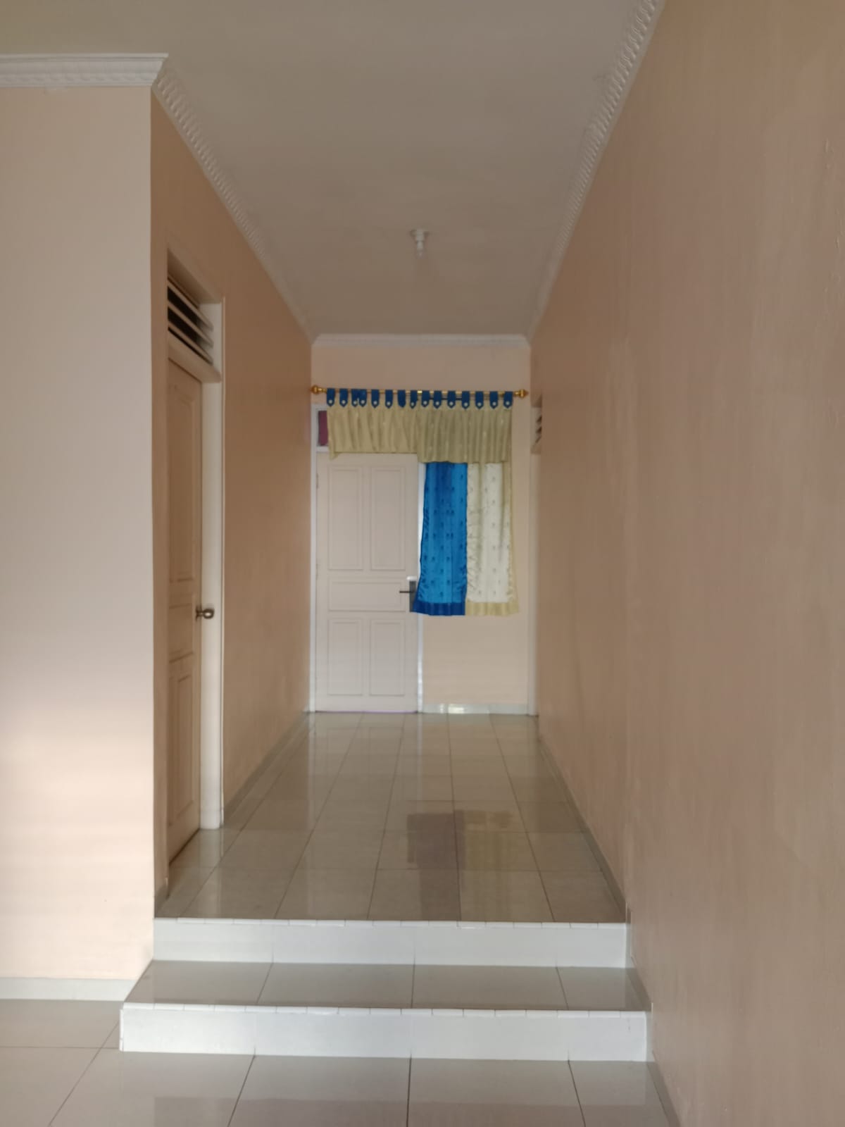 Dijual rumah komplek hook di Cikokol, Kota Tangerang