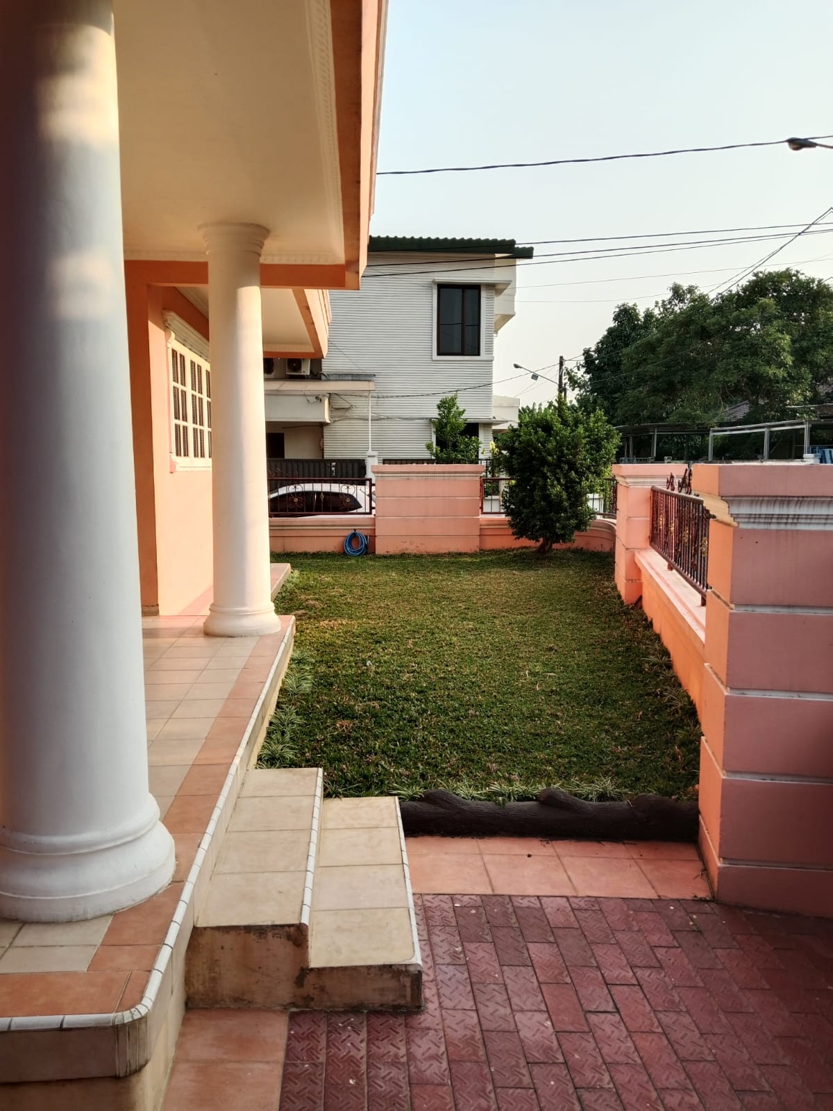 Dijual rumah komplek hook di Cikokol, Kota Tangerang