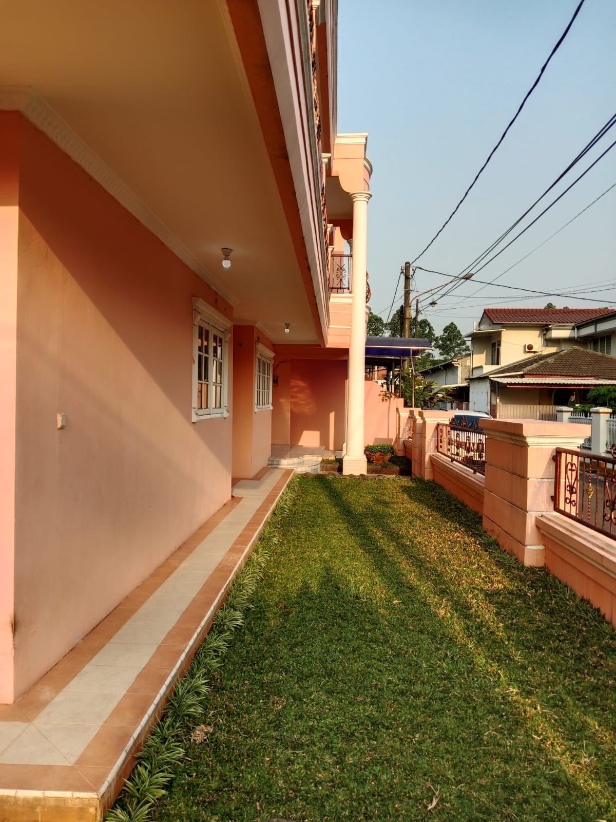 Dijual rumah komplek hook di Cikokol, Kota Tangerang