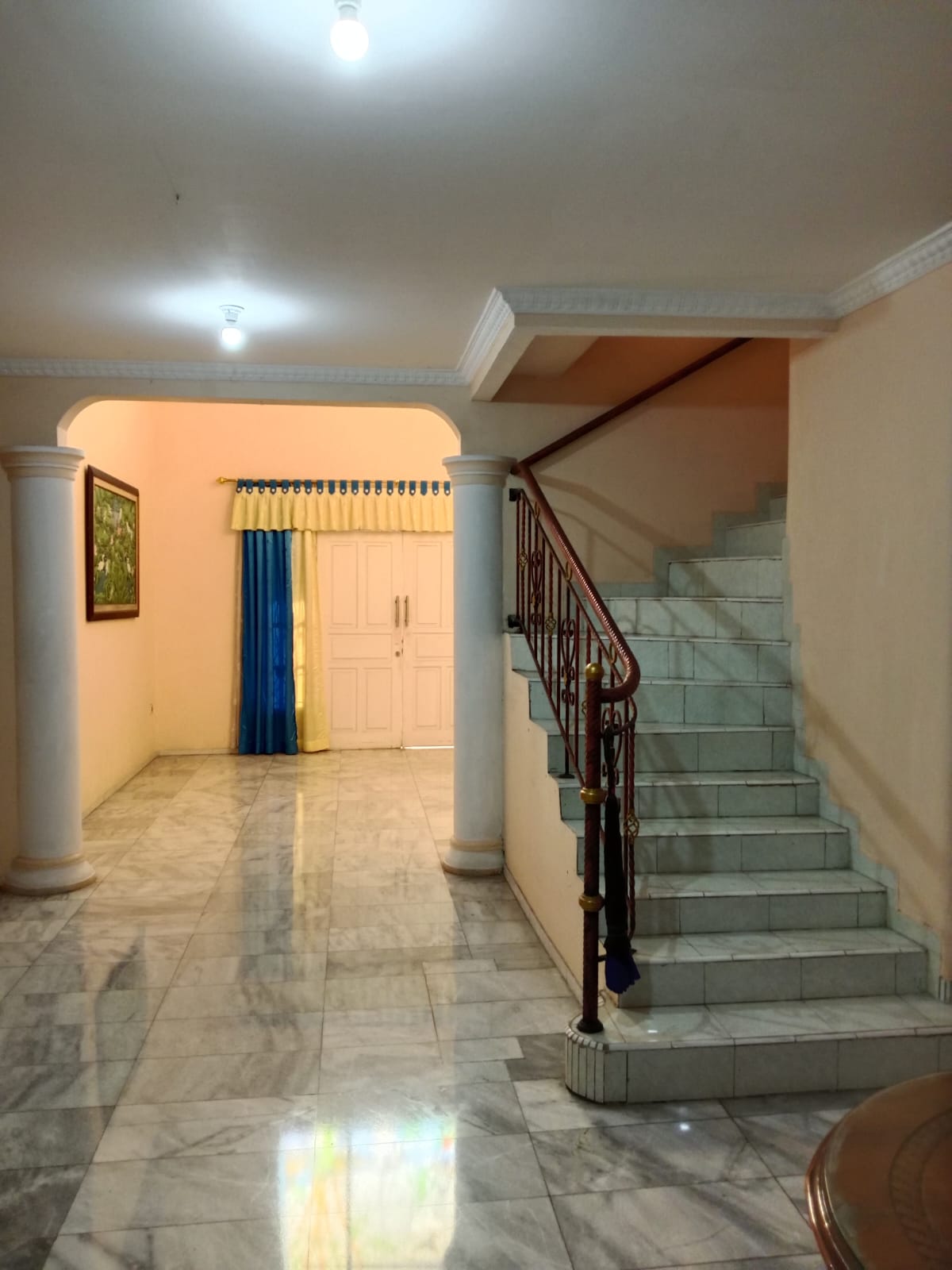 Dijual rumah komplek hook di Cikokol, Kota Tangerang