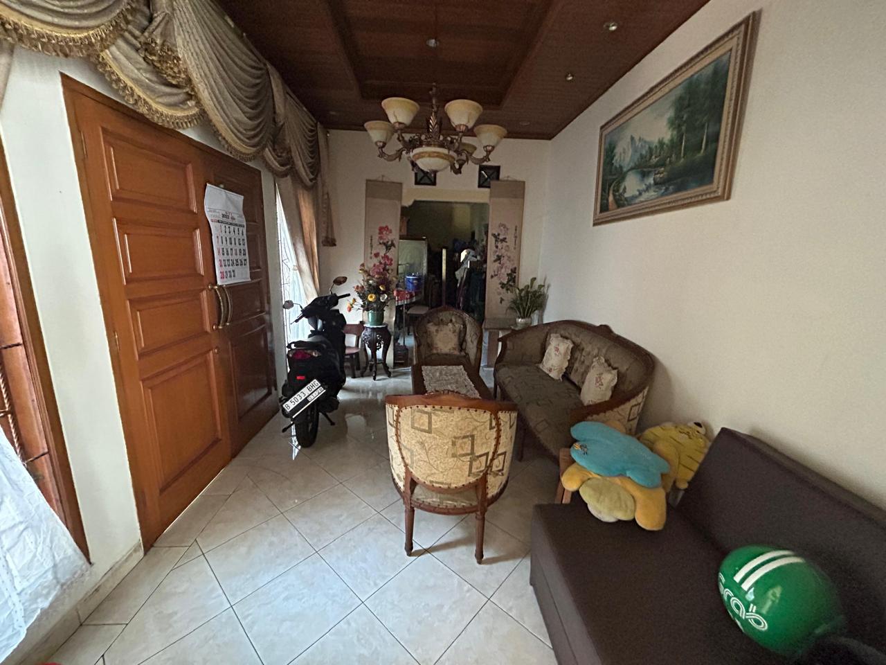 Dijual rumah di Kelapa Dua, Kebon Jeruk, Jakarta Barat