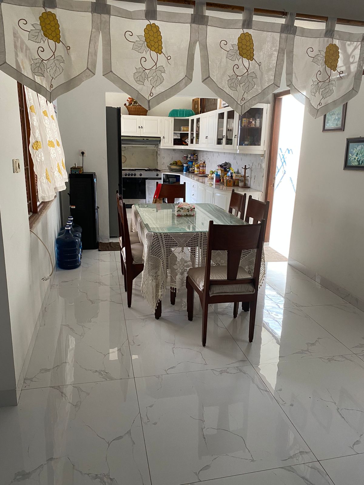 Dijual Rumah Mewah dan Luas Daerah Kebayoran Baru, Jakarta