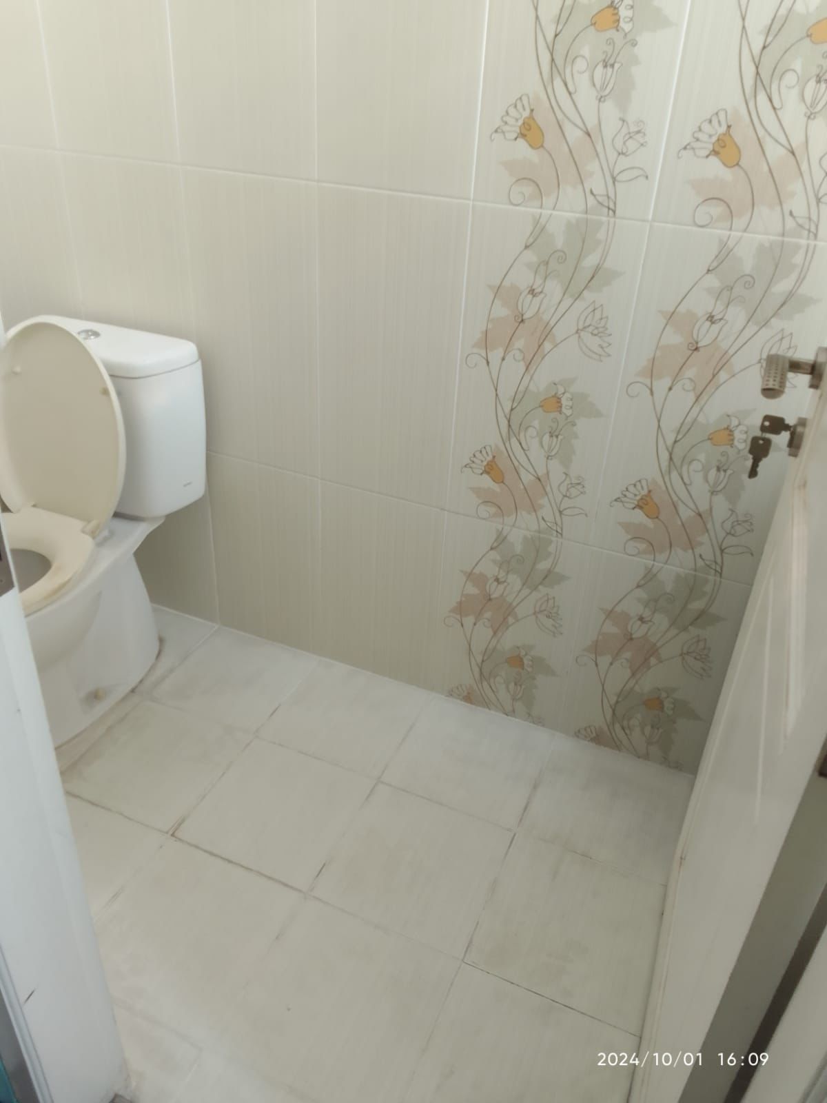 rumah desain semi modern strategis di Pejaten Barat