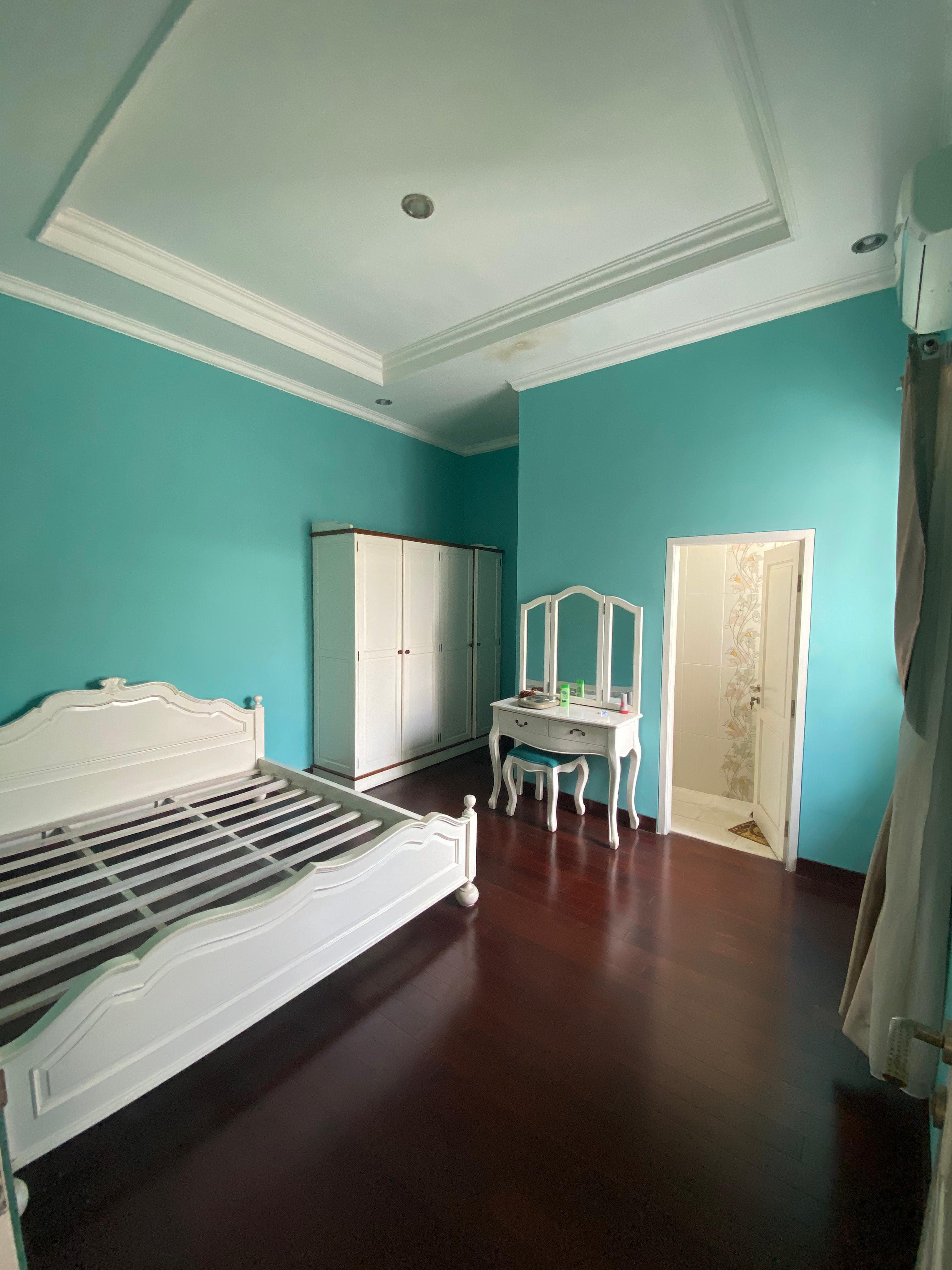 rumah desain semi modern strategis di Pejaten Barat