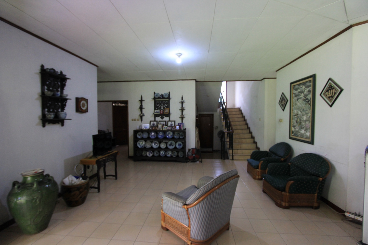 Rumah di Jl. Pangkalan Jati, Cinere, Depok, Cocok untuk Usaha
