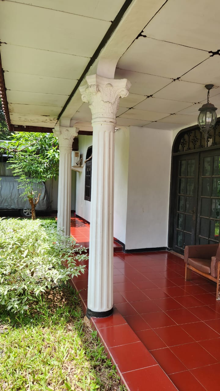 Dijual rumah luas di area Cilandak KKO, Cilandak Timur