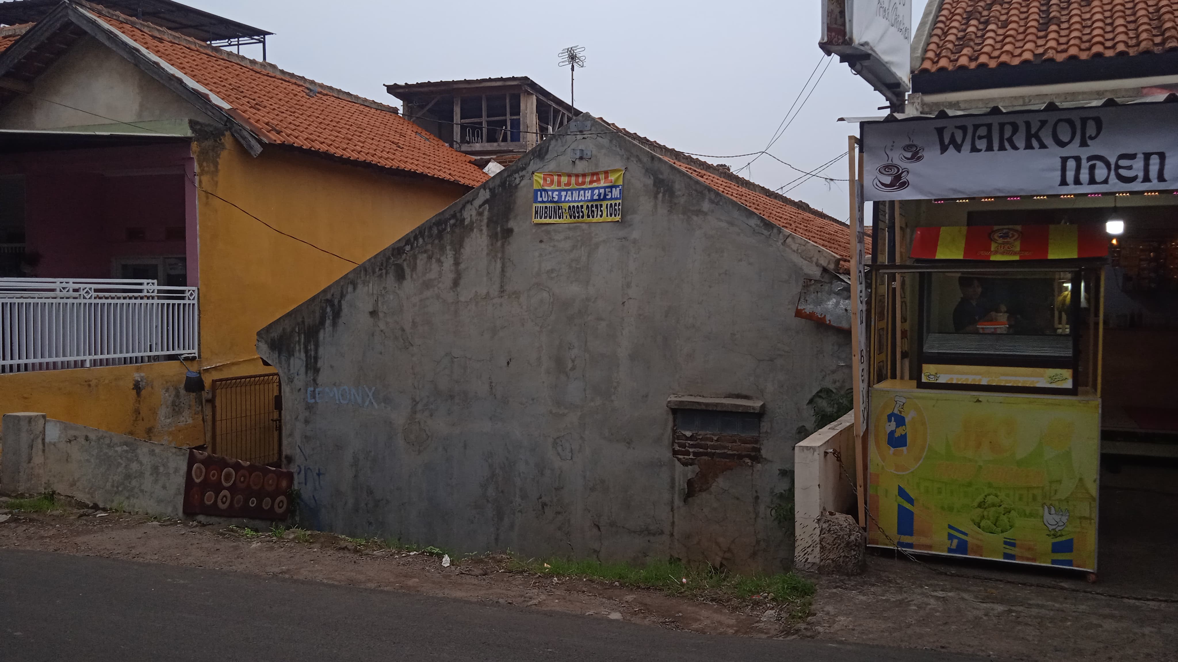 Dijual Tanah Komersial Strategis di Dekat Jalan Raya Biru, Cibir