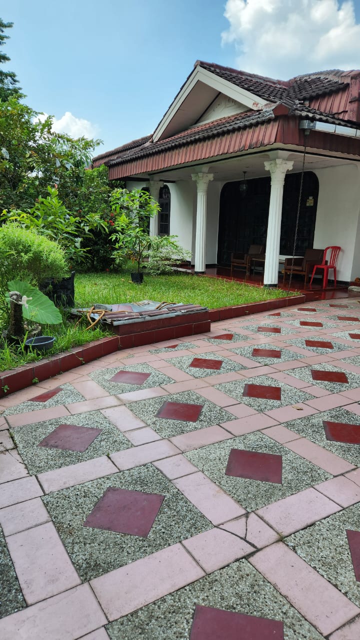 Dijual rumah luas di area Cilandak KKO, Cilandak Timur