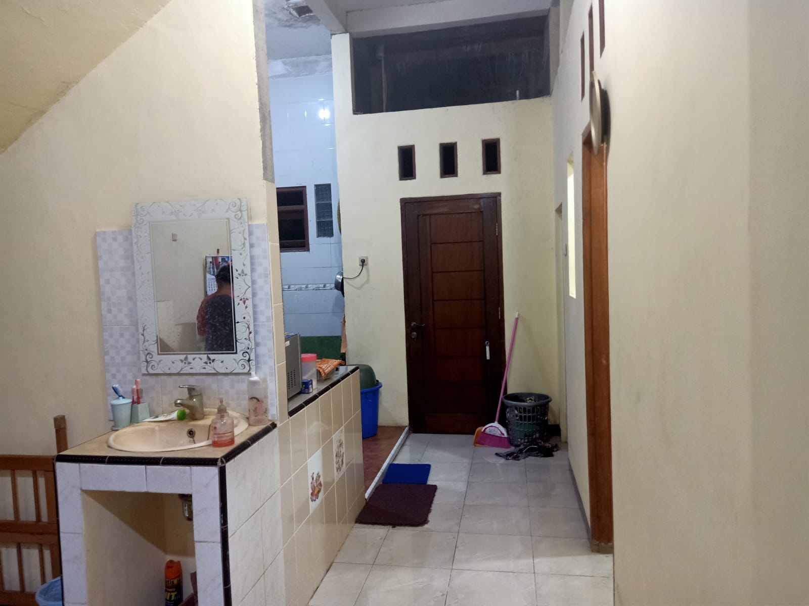 Dijual rumah siap huni di komplek Permata Medang, Gading Serpong
