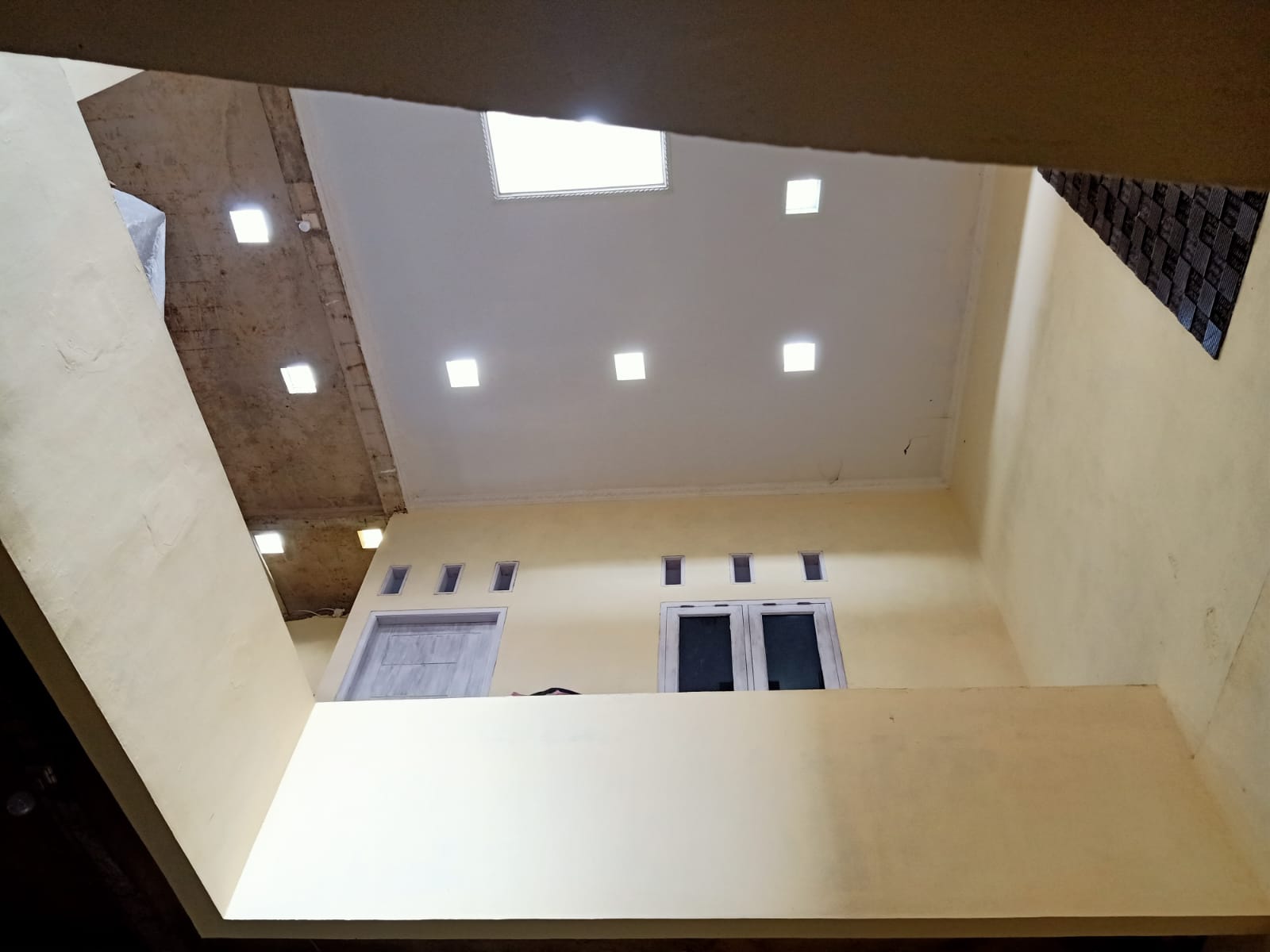 Dijual rumah siap huni di komplek Permata Medang, Gading Serpong