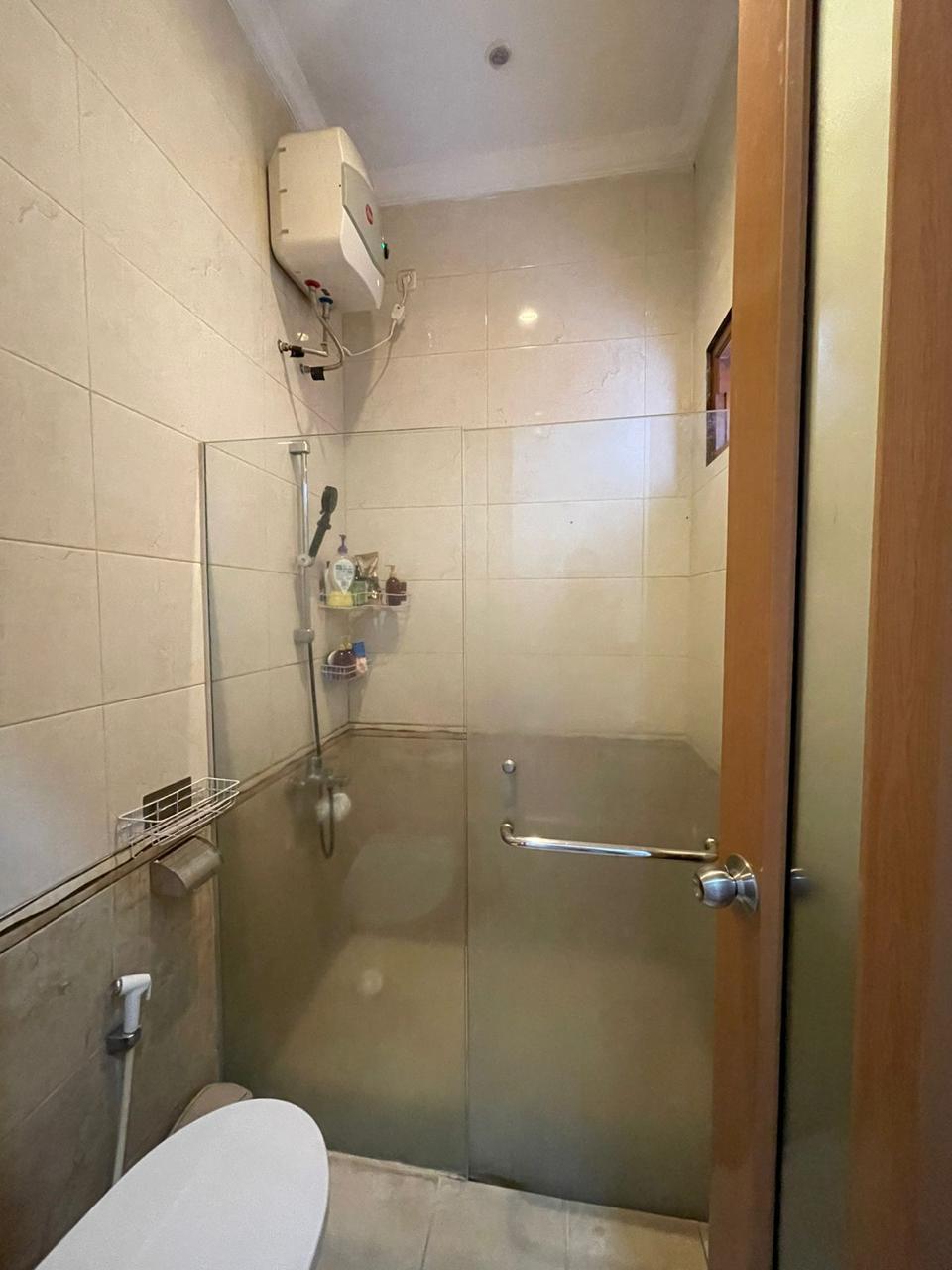 Dijual rumah semi modern full furnish daerah Kebagusan