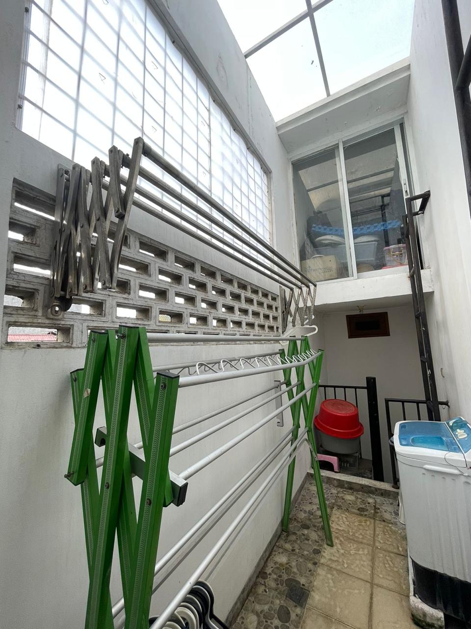 Dijual rumah semi modern full furnish daerah Kebagusan