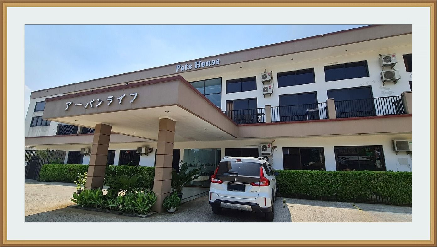 Properti Komersial Pats House di Jantung Serpong