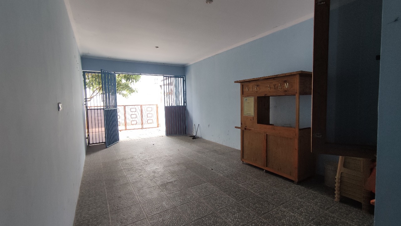 Dijual Rumah 2Lt strategis di belakang kampus UI Depok.