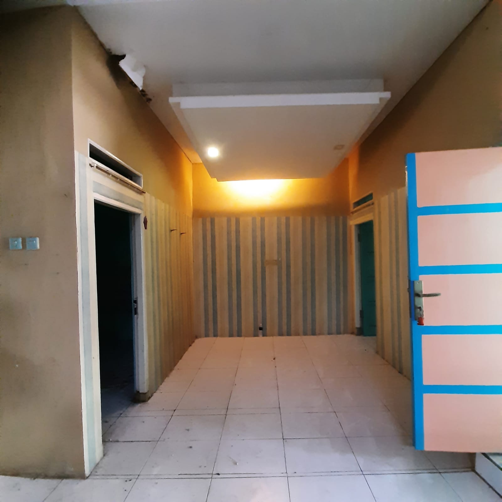 Dijual Rumah secondary murah di wilayah tanah baru beji Depok.