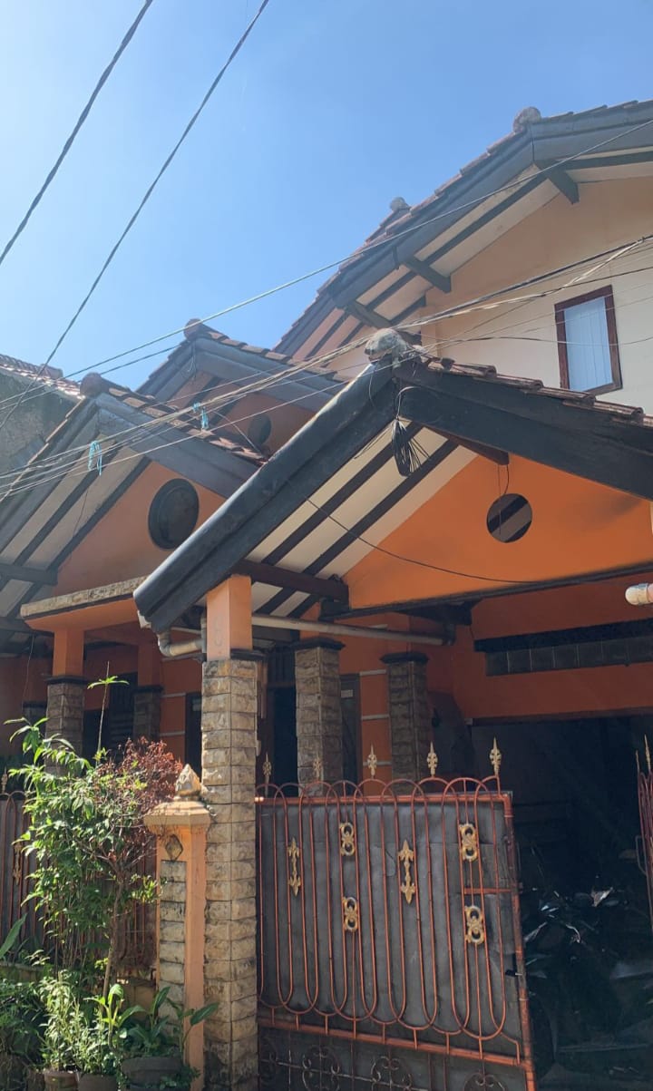 Dijual 1 Rumah di Binong Jati Batununggal Bandung
