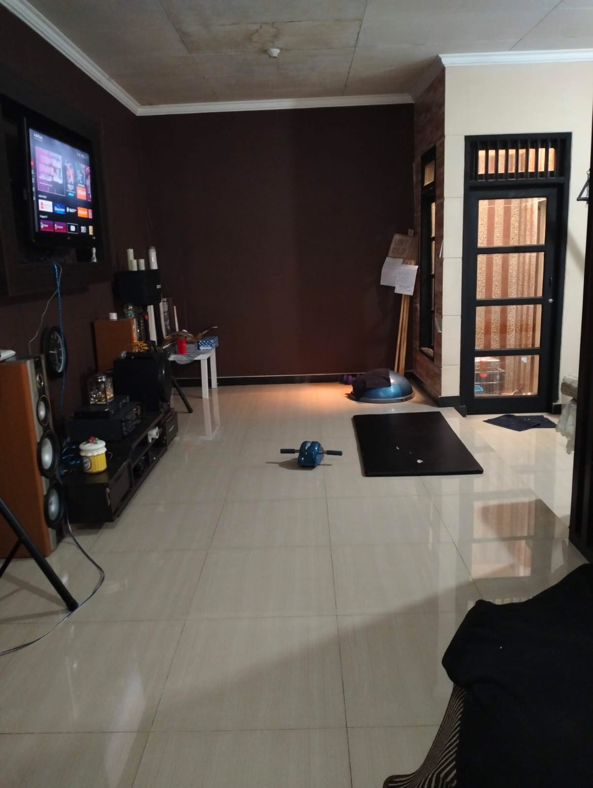 Dijual rumah cantik hitung tanah di Ciledug  Parung Serab