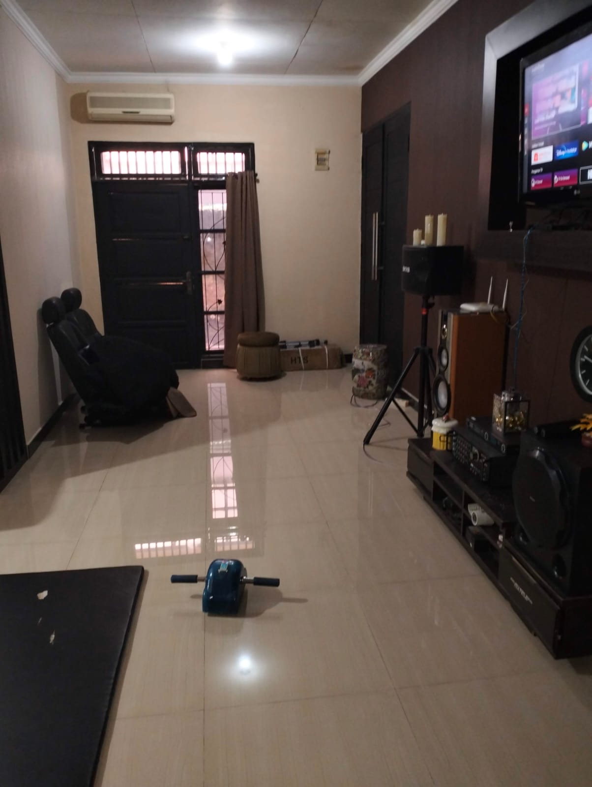 Dijual rumah cantik hitung tanah di Ciledug  Parung Serab