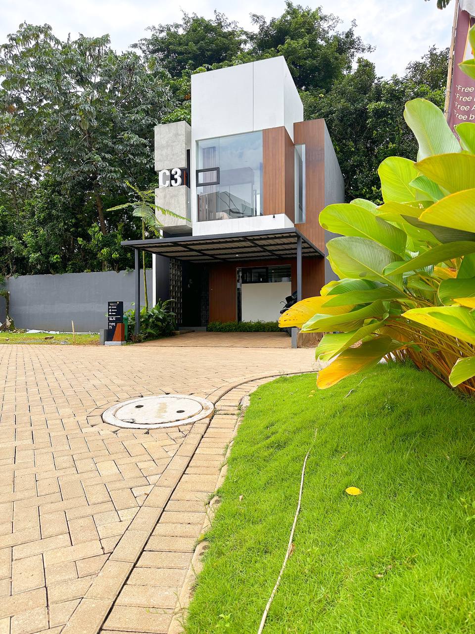 Rumah Cluster Ciracas Jakarta Timur dekat stasiun Lrt Kp Rambuta