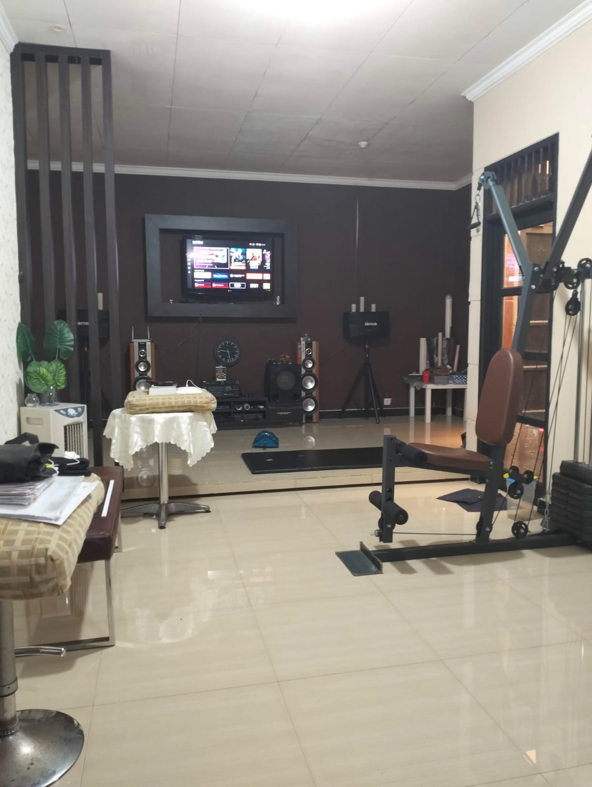 Dijual rumah cantik hitung tanah di Ciledug  Parung Serab