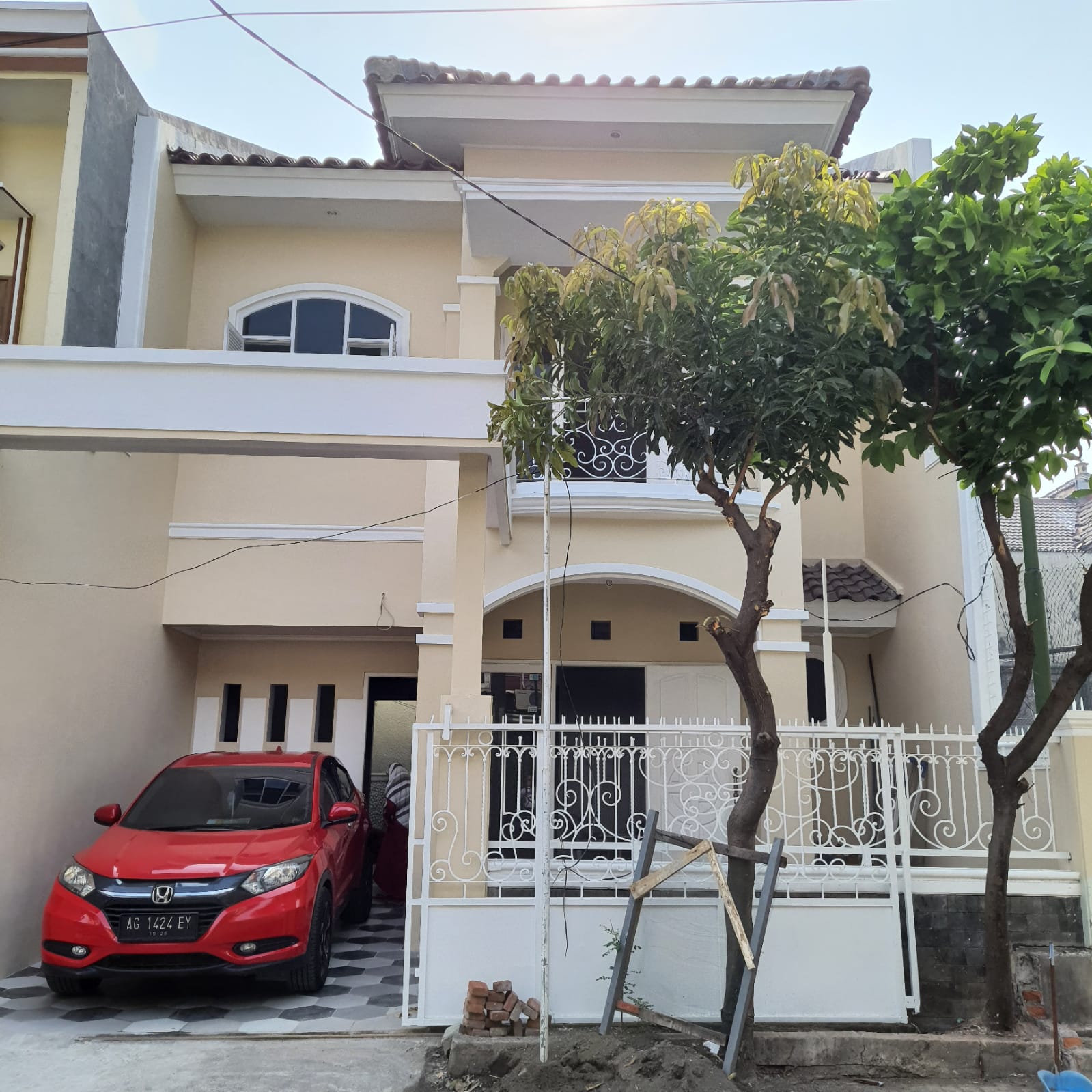 rumah dijual perumahan graha indah gayung kebonsari surabaya