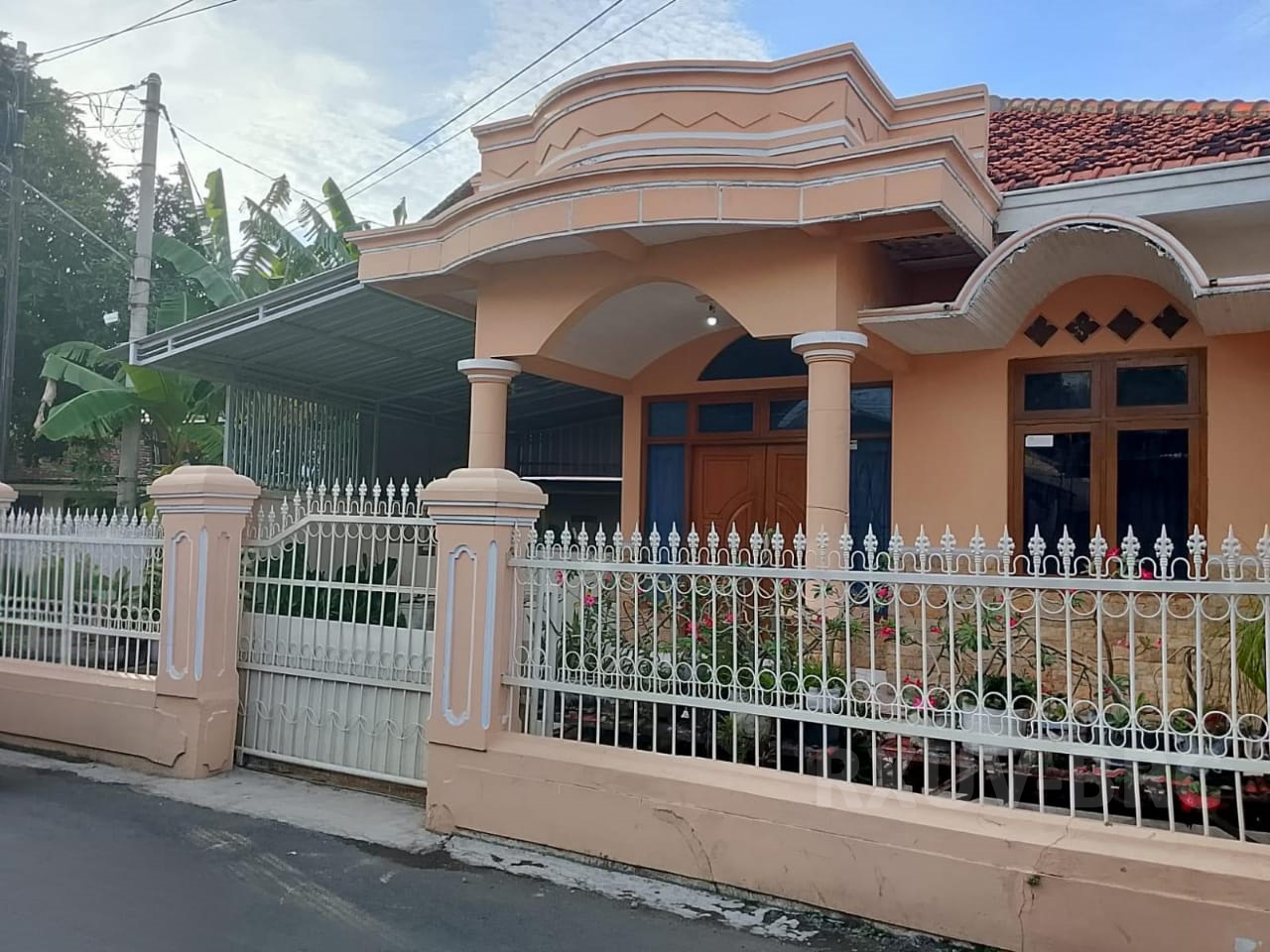 RUMAH IMPIAN LUAS DI SITUBONDO! Harga Nego, Lokasi Strategis!