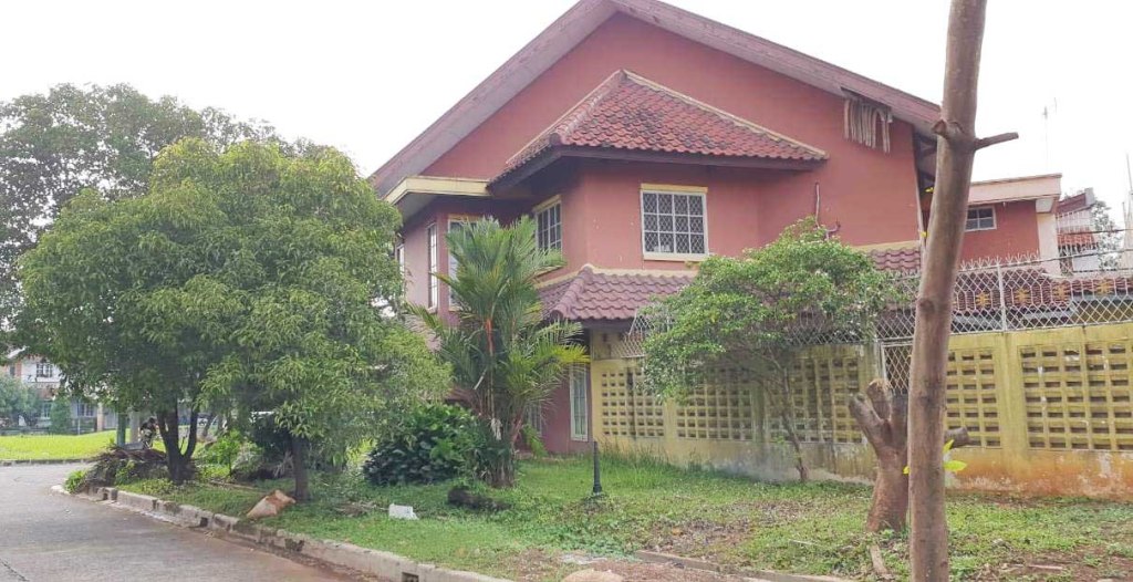 RUMAH DI CLUSTER TAMAN BEVERLY LIPPO CIKARANG