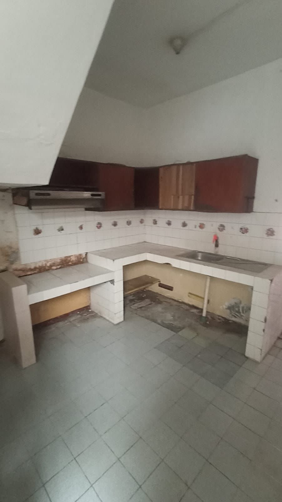 Dijual rumah lama komplek di Serua Indah, Ciputat, Tangsel