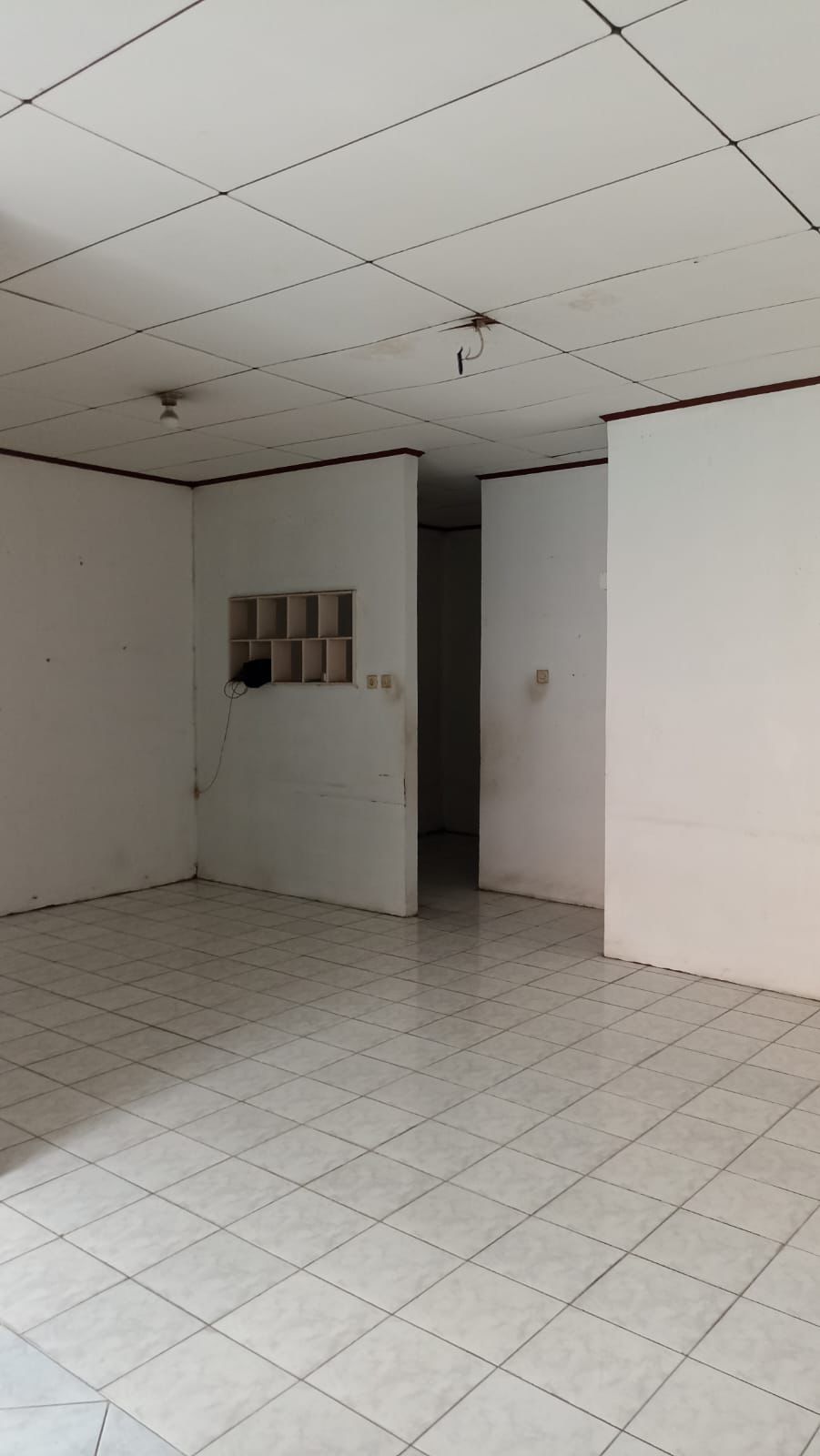 Dijual rumah lama komplek di Serua Indah, Ciputat, Tangsel