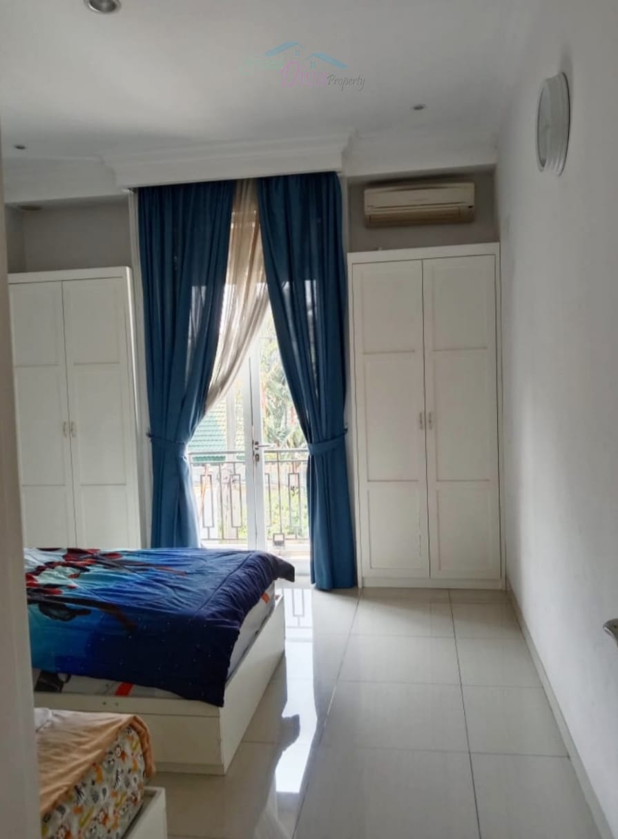 RUMAH DI JAKA PERMAI BEKASI